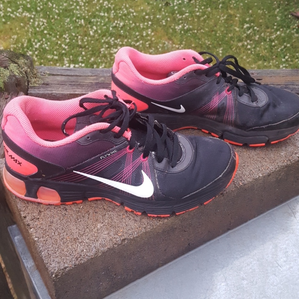Running shoes
